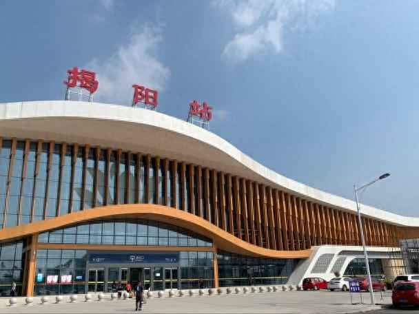 揭阳热浸塑涂塑钢管：奥仁格管道铸就汕昆高速公路的坚固脊梁