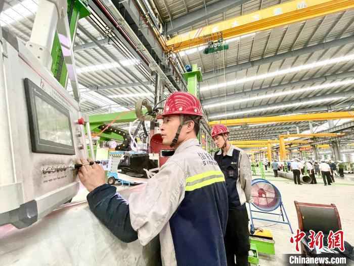 周宁hfb电力管厂家 福建周宁逐梦百亿工业:“大管”“小管”,双管驱动 周宁hfb电力管厂家 福建周宁逐梦百亿工业:“大管”“小管”,双管驱动