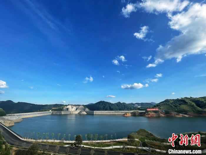 周宁hfb电力管厂家 福建周宁逐梦百亿工业:“大管”“小管”,双管驱动 周宁hfb电力管厂家 福建周宁逐梦百亿工业:“大管”“小管”,双管驱动