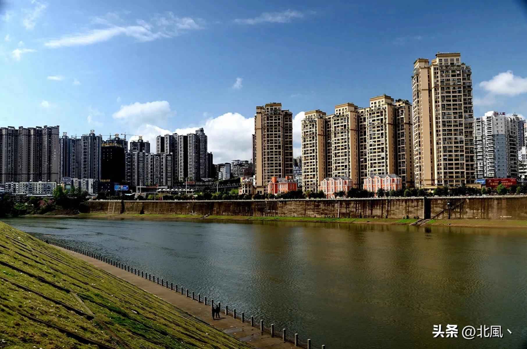 嘉峪关市2025年重点投资大揭秘:产业升级与城市新生 嘉峪关市2025年重点投资大揭秘:产业升级与城市新生